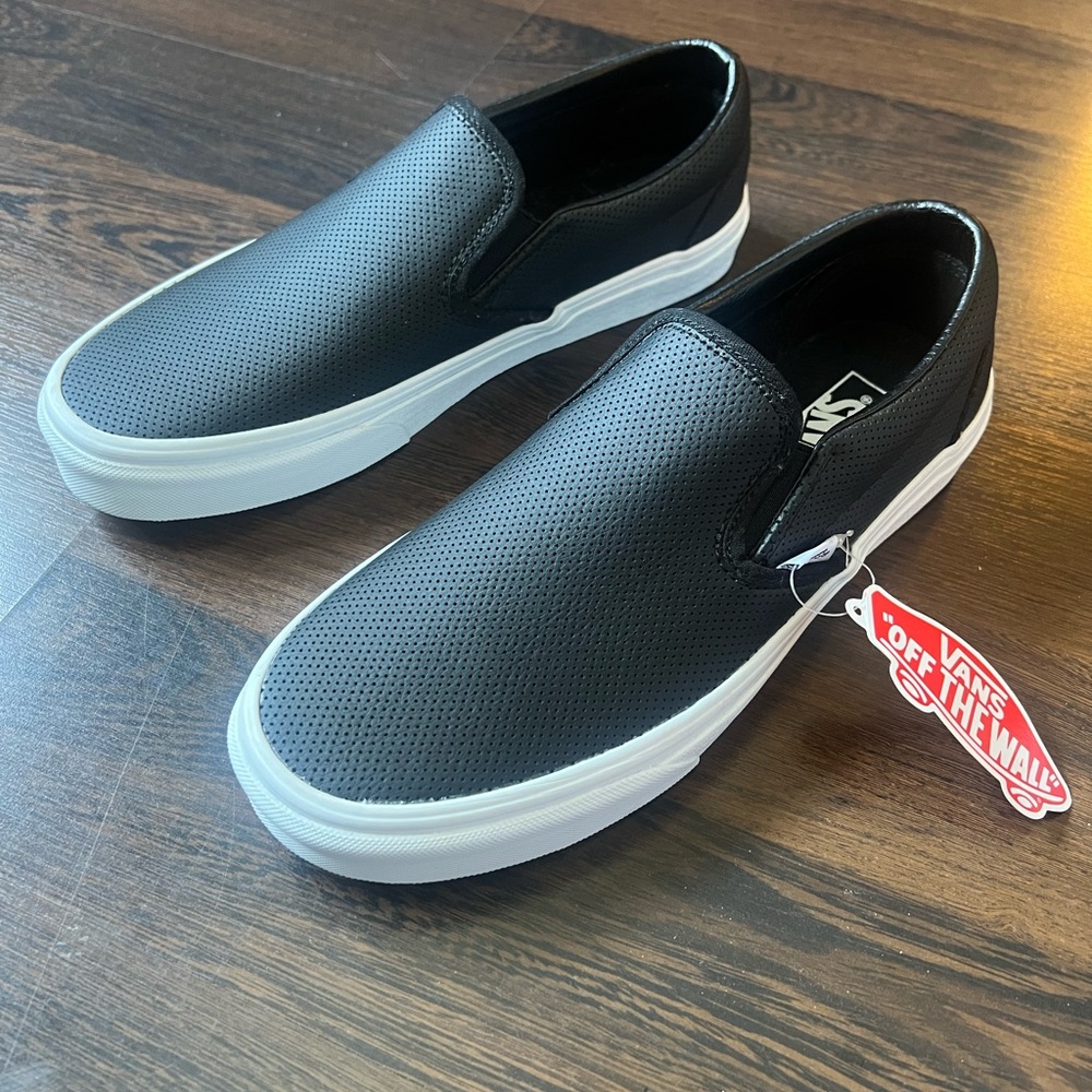 Vans Women’s Asher Slip-On Sneakers